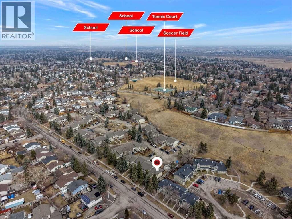 115 Deerfield Drive SE