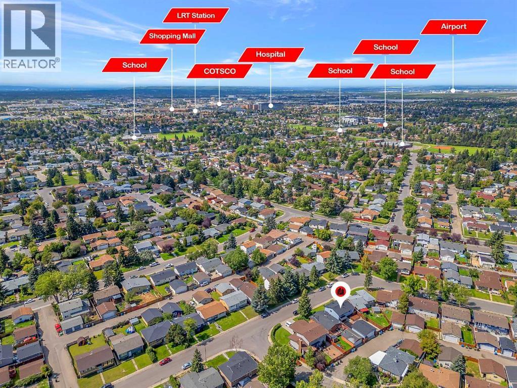 992 Rundlecairn Way NE