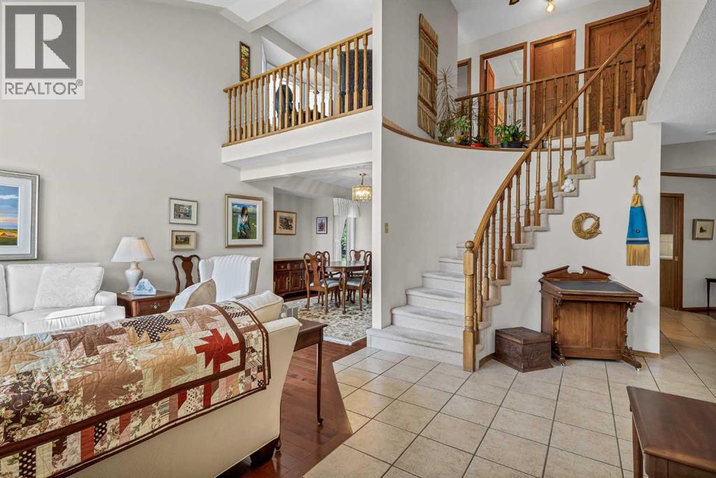 22 Varsity Estates View NW