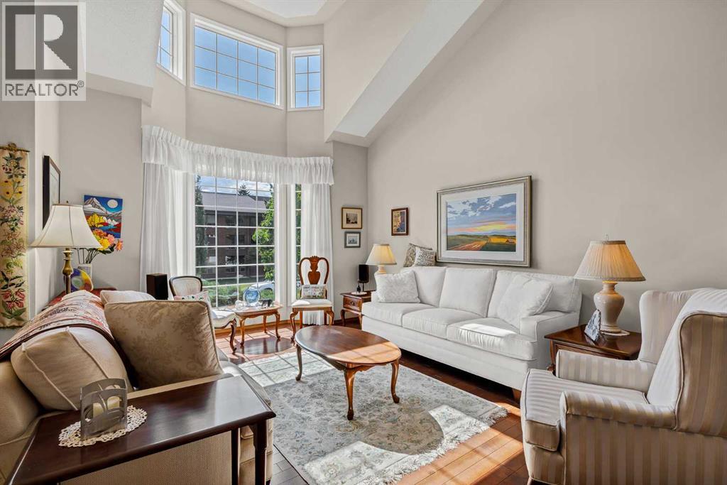 22 Varsity Estates View NW