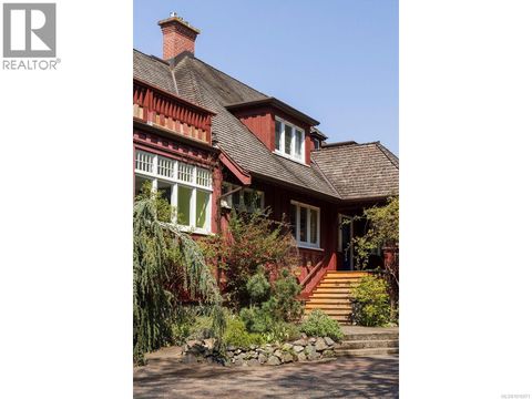 934A Foul Bay Rd Oak Bay BC V8S4H8