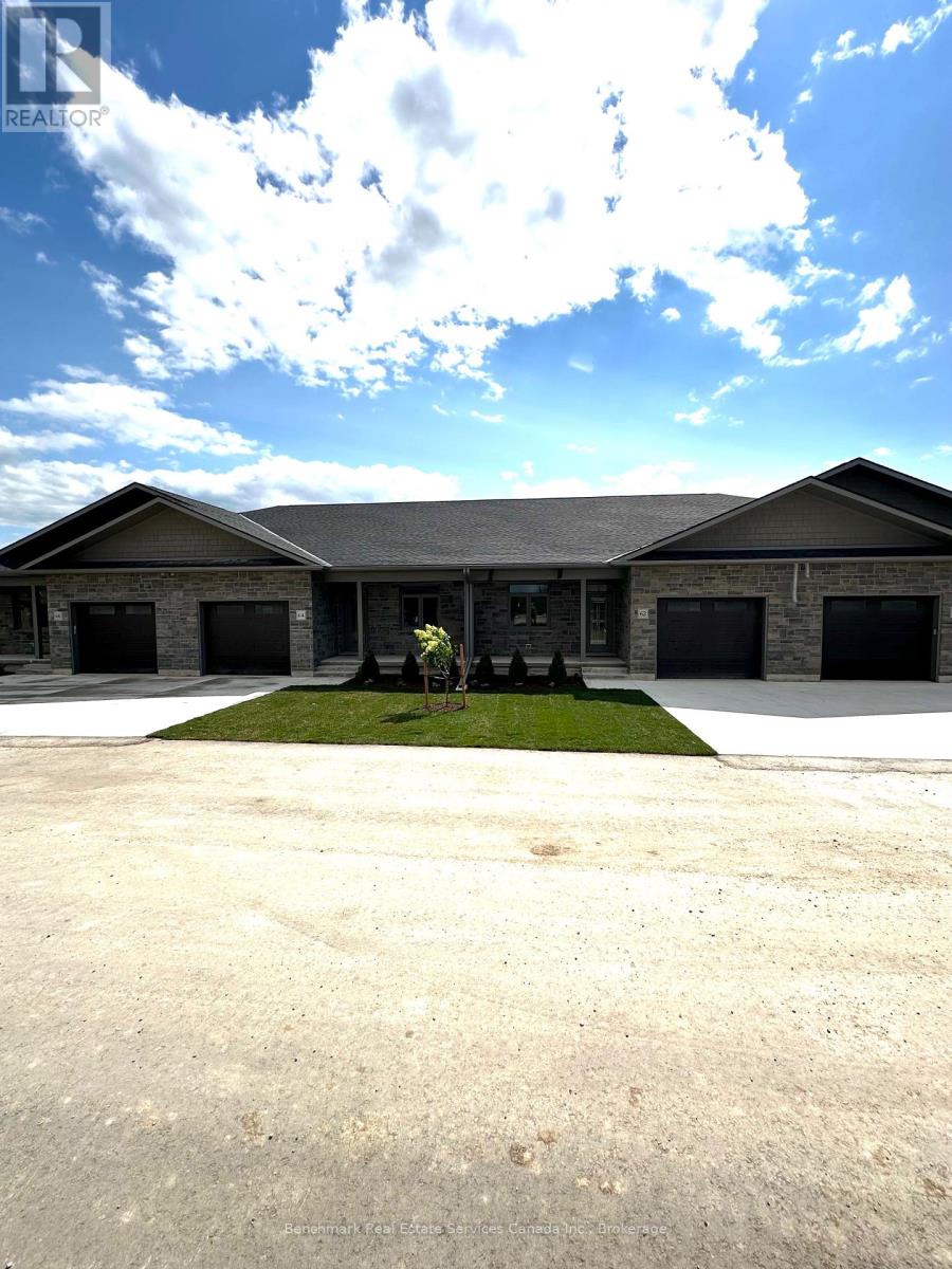 64 CAVALIER CRESCENT