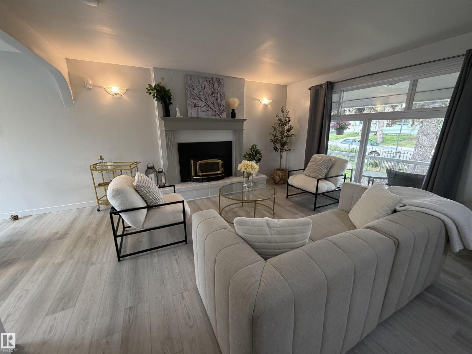 9304 128A AV NW