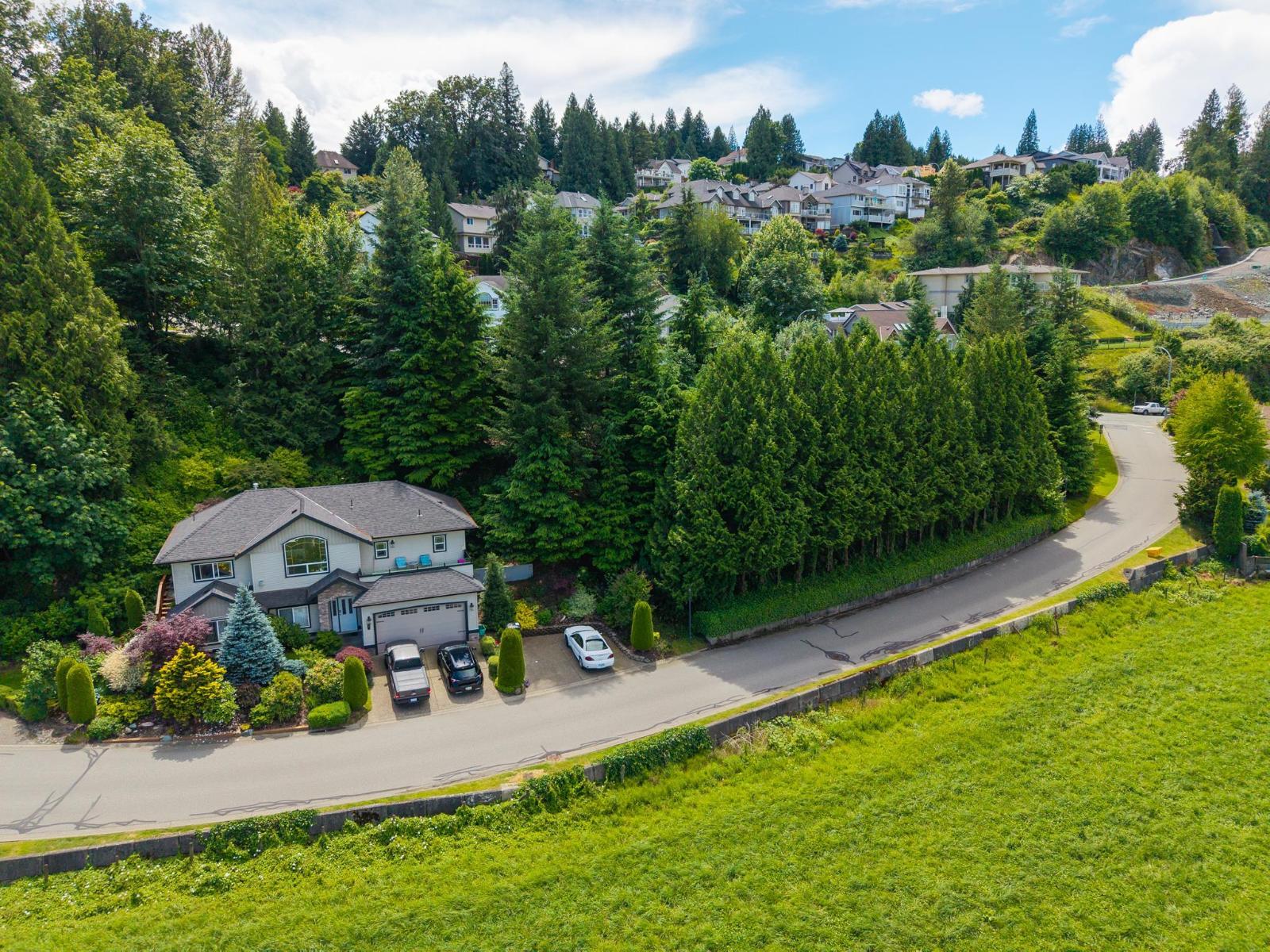 1 47470 CHARTWELL DRIVE|Little Mountain