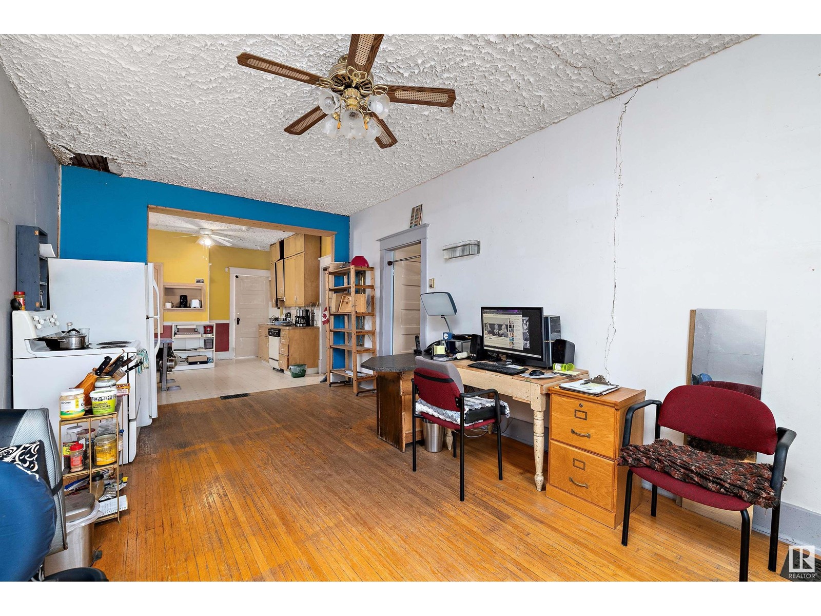 11932 91 ST NW