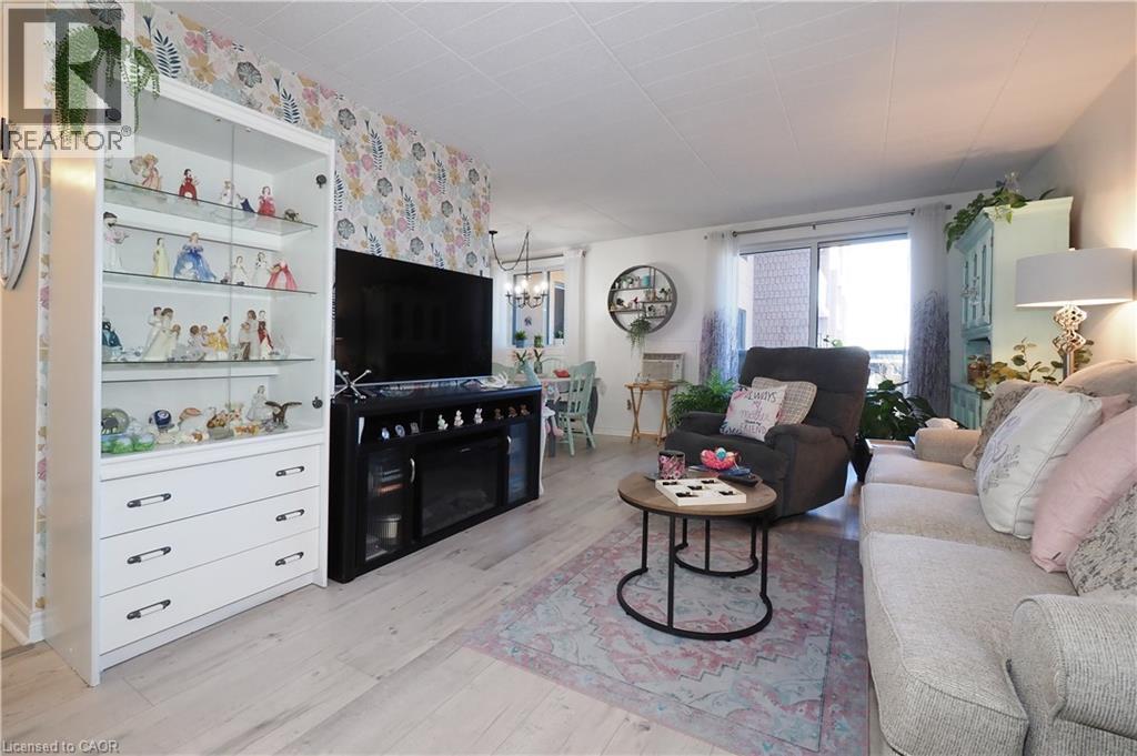 29 WEST Avenue Unit# 403