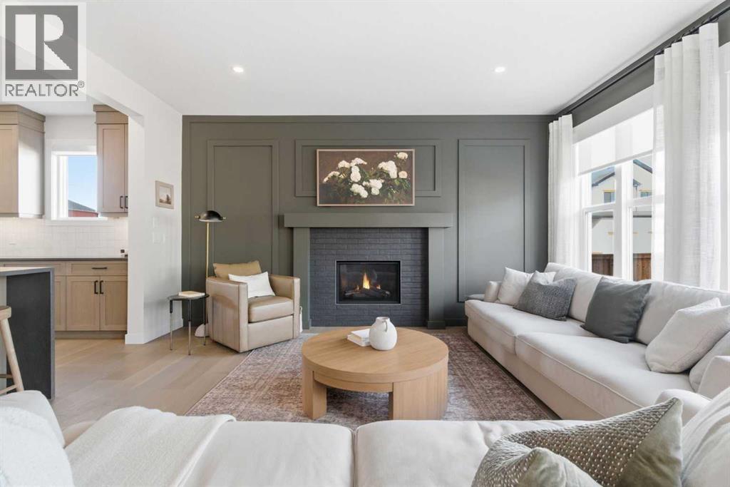 42 Creekside Avenue SW