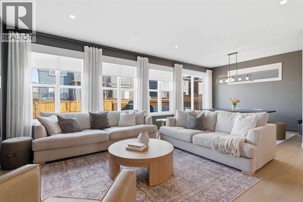 42 Creekside Avenue SW