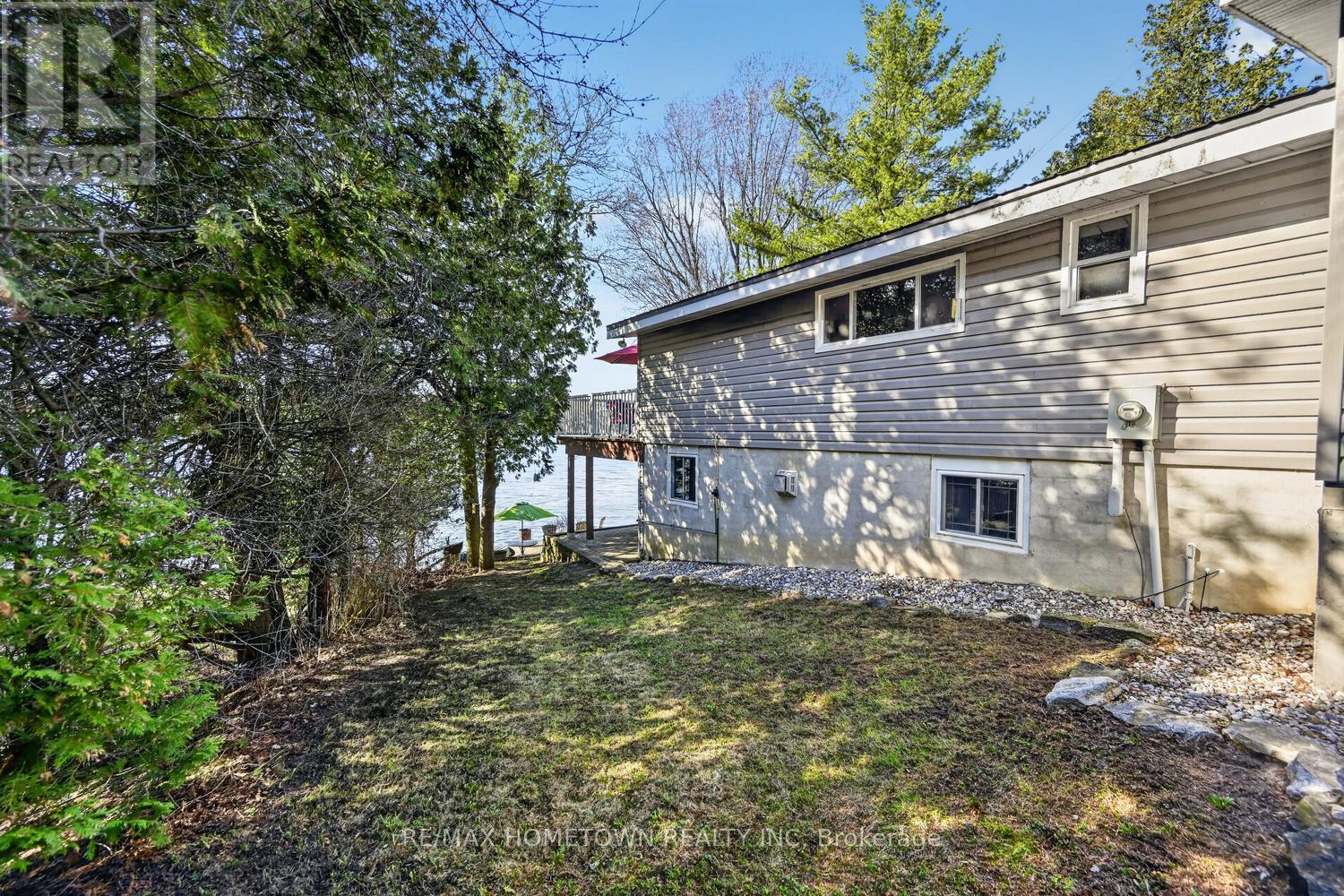24 CHANT TERRACE