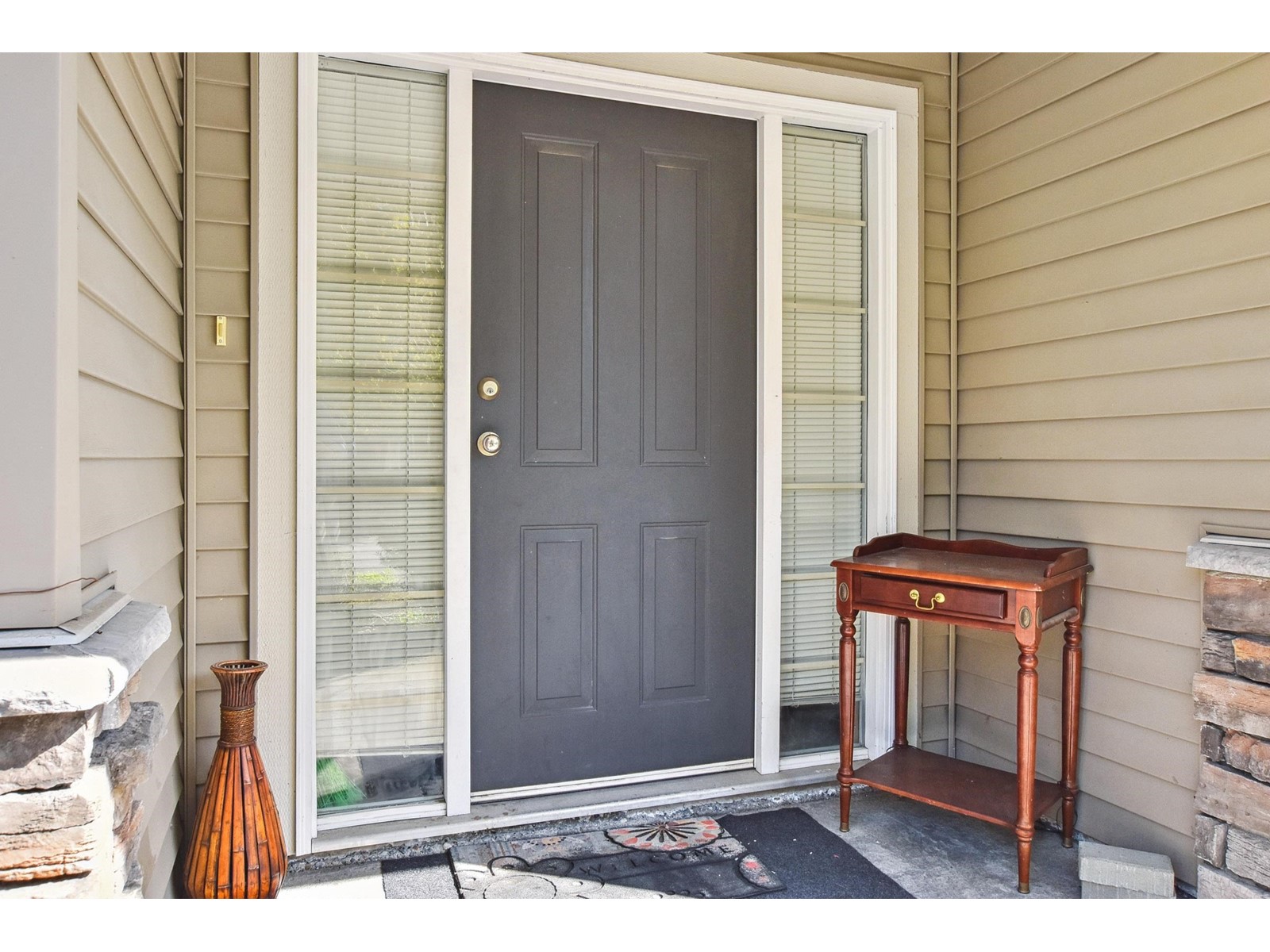 7 9232 WOODBINE STREET|Chilliwack Proper East