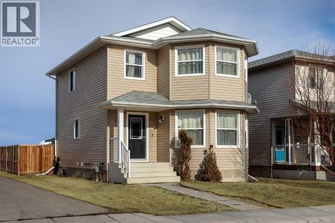 7318 46 Avenue Camrose AB T4V1X9