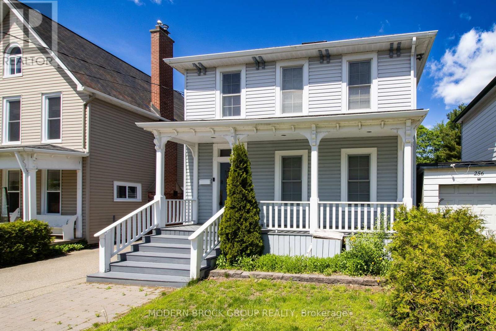 254 KING STREET E