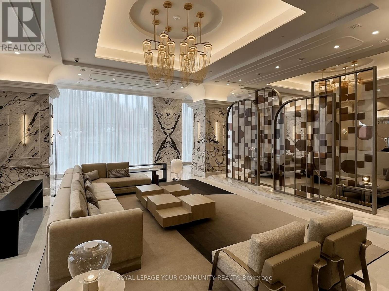 411 - 10 INN ON THE PARK DRIVE