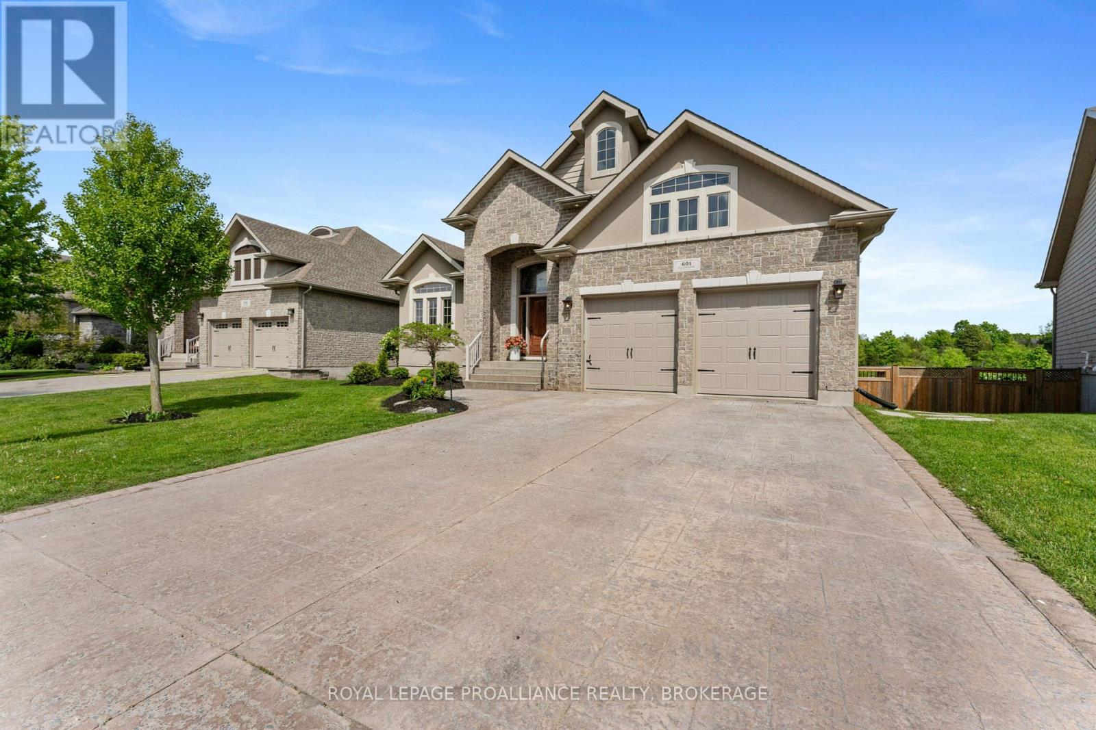 601 FIELDSTONE DRIVE