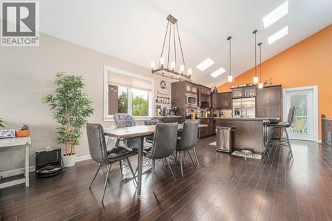 2112 30A Avenue Coaldale AB T1M0B7