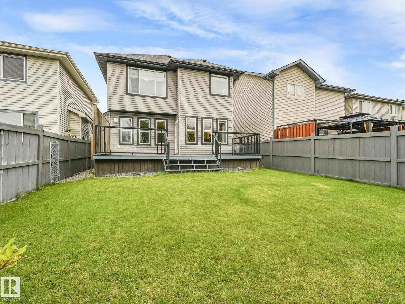1104 118A ST SW