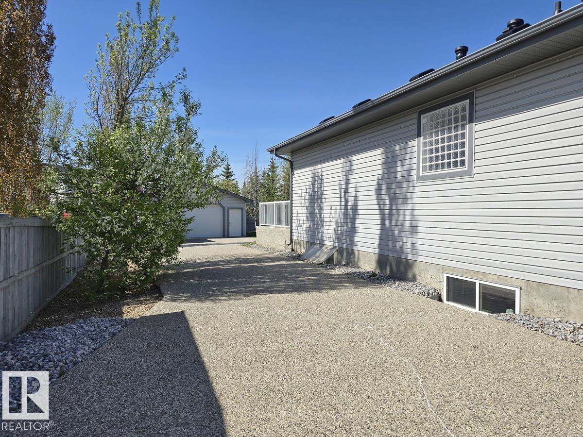 243 GREENFIELD WY