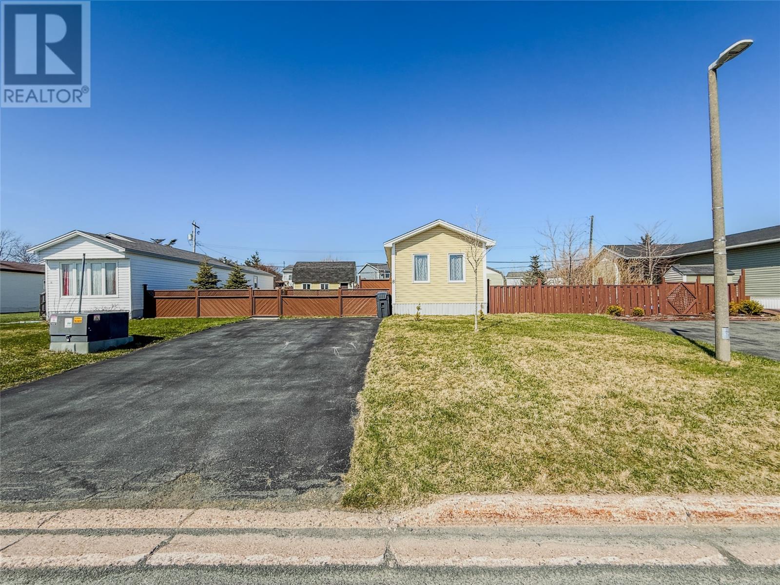 8 Juniper Drive