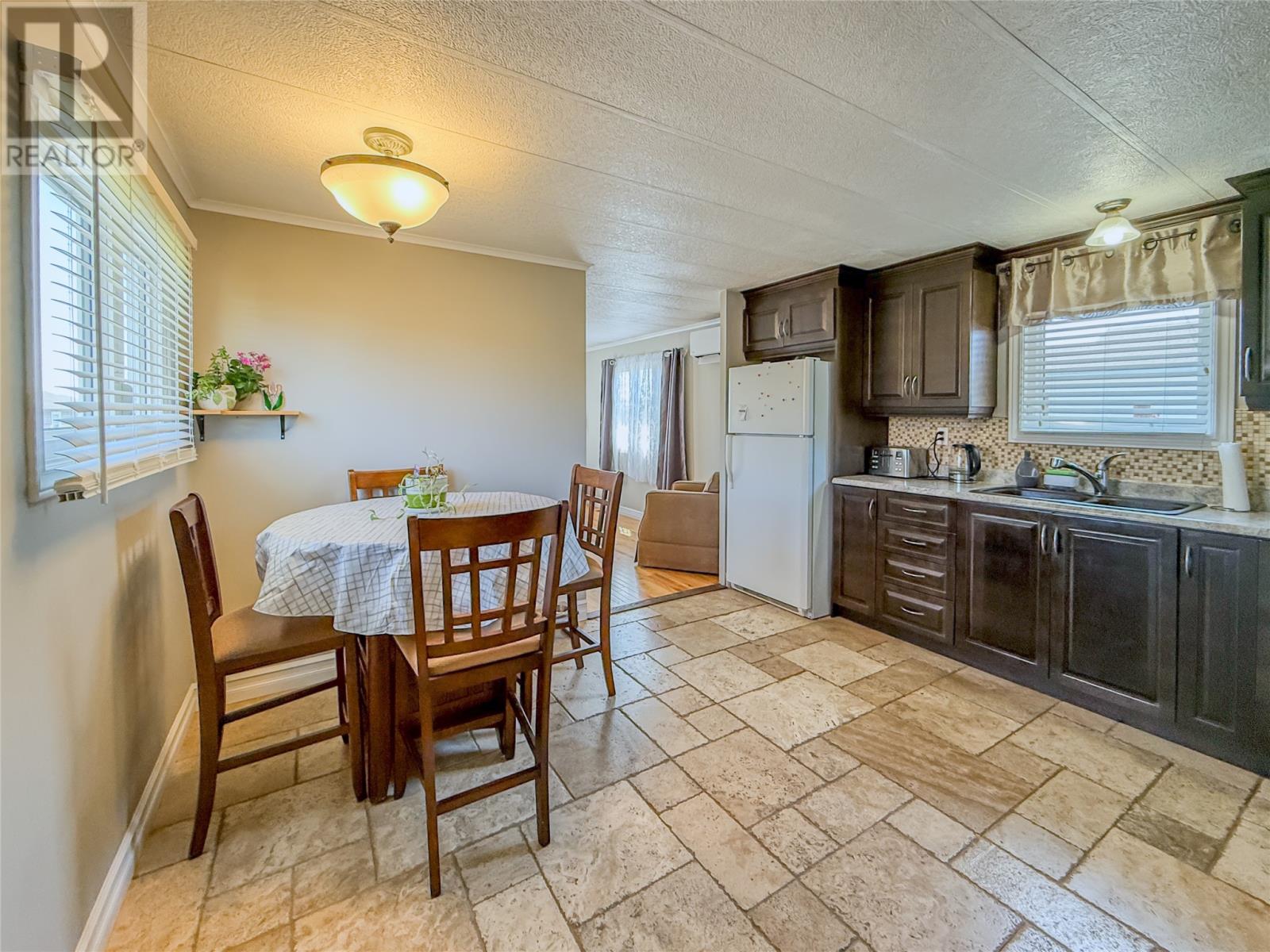 8 Juniper Drive