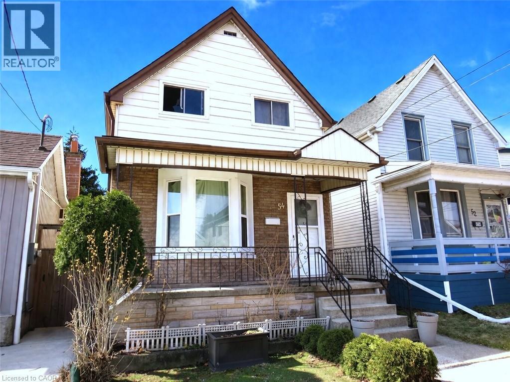 Photo 1 of 21 — 54 EDINBURGH Avenue, Hamilton, ON L8H2C5