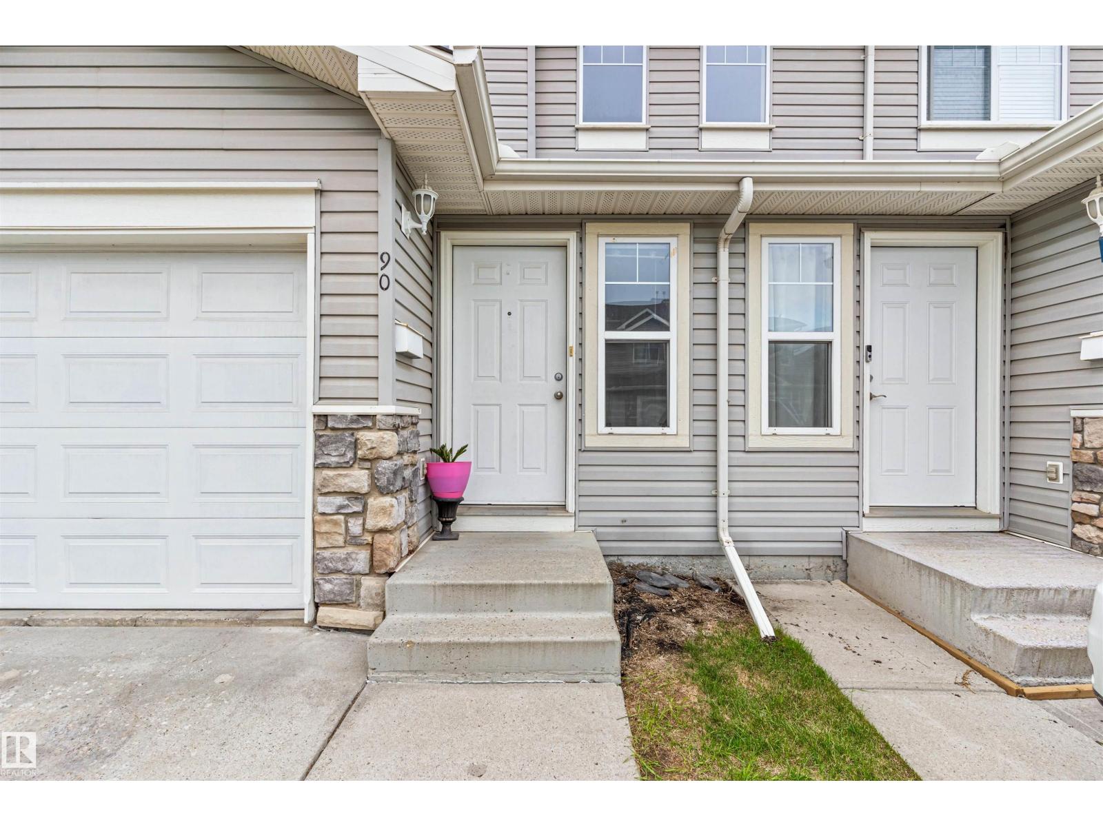 #90 230 EDWARDS DR SW