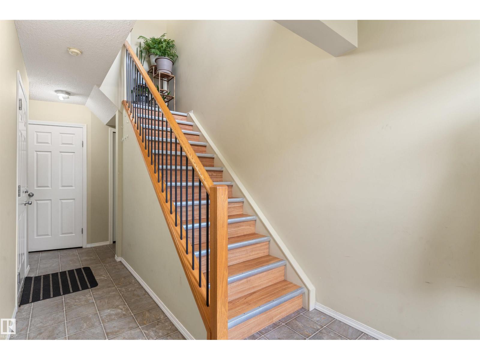 #90 230 EDWARDS DR SW