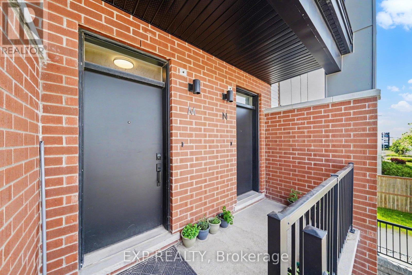 M - 4793 BANK STREET