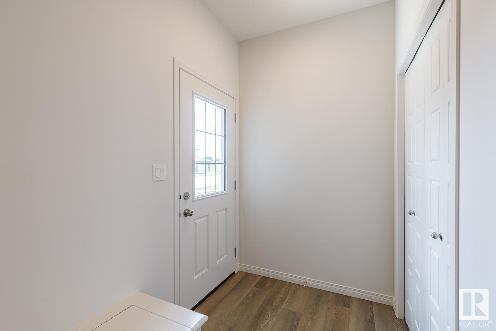 74 SILVERSTONE DR