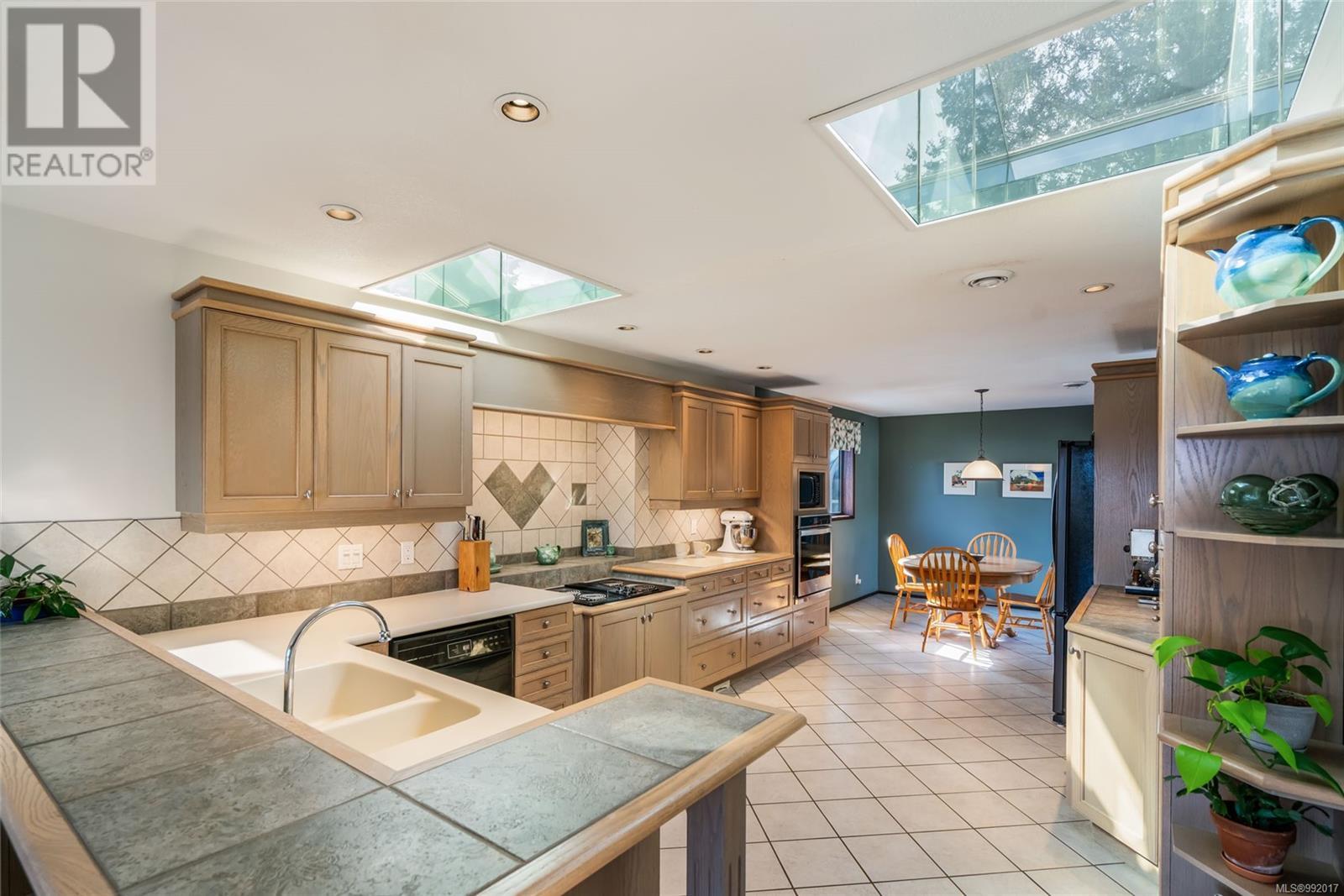 1932 Sea Otter Pl
