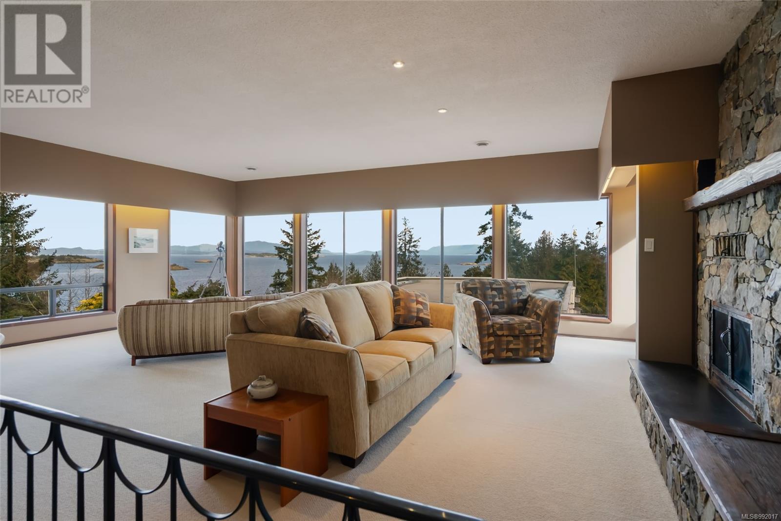 1932 Sea Otter Pl