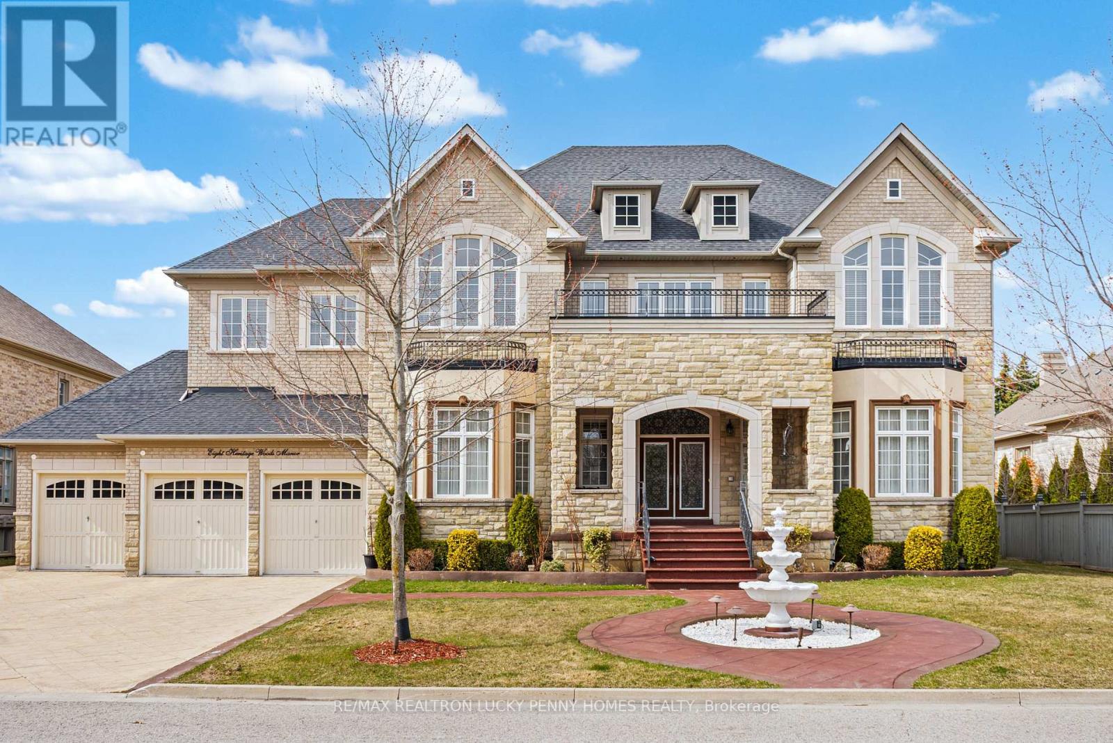 8 HERITAGE WOODS MANOR