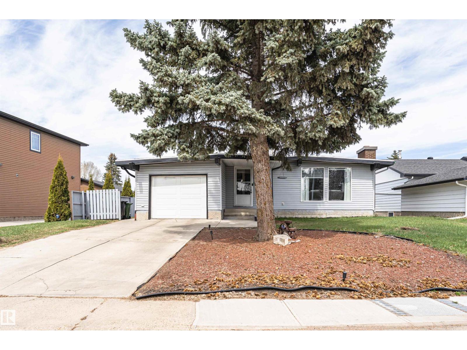 10412 39 AV NW