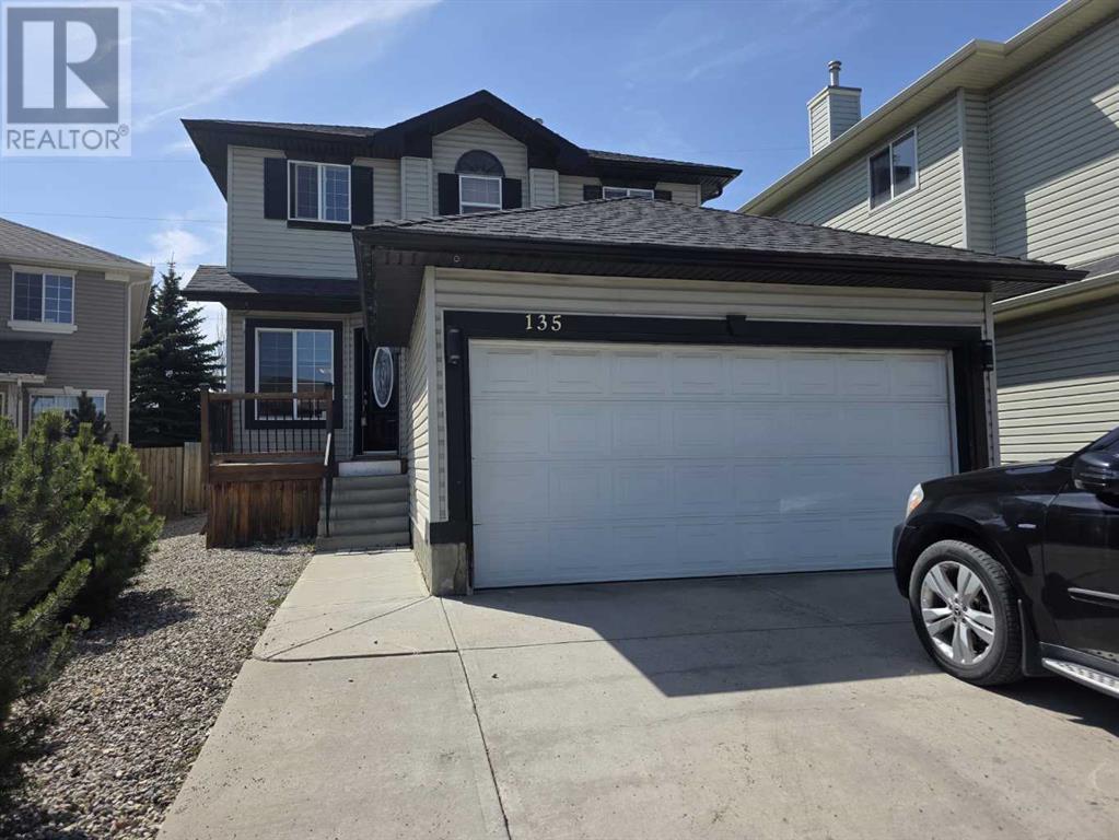 135 VALLEY CREST Close NW