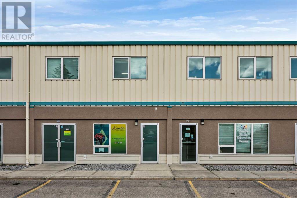 108, 112, 1289 Highfield Crescent SE