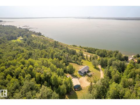 4518 LAKESHORE RD Rural Parkland County AB T0E2K0