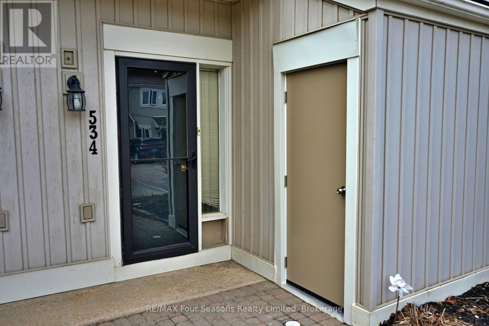 534 - 22 DAWSON DRIVE