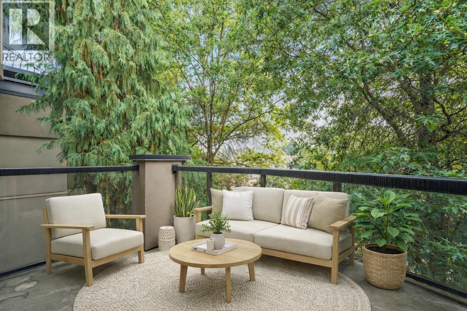 405 2615 JANE STREET