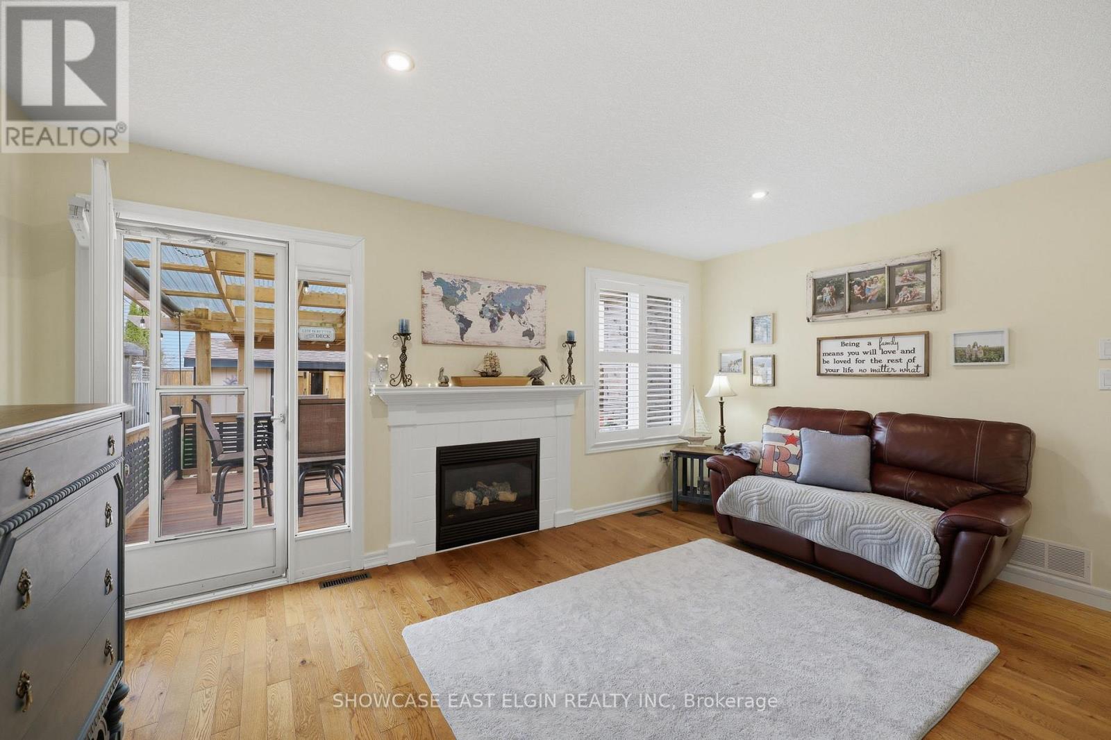 2 HARRINGTON CRESCENT