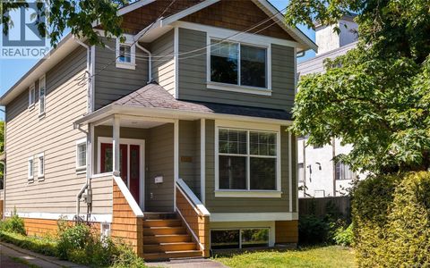 257 Michigan St Victoria BC V8V1R4