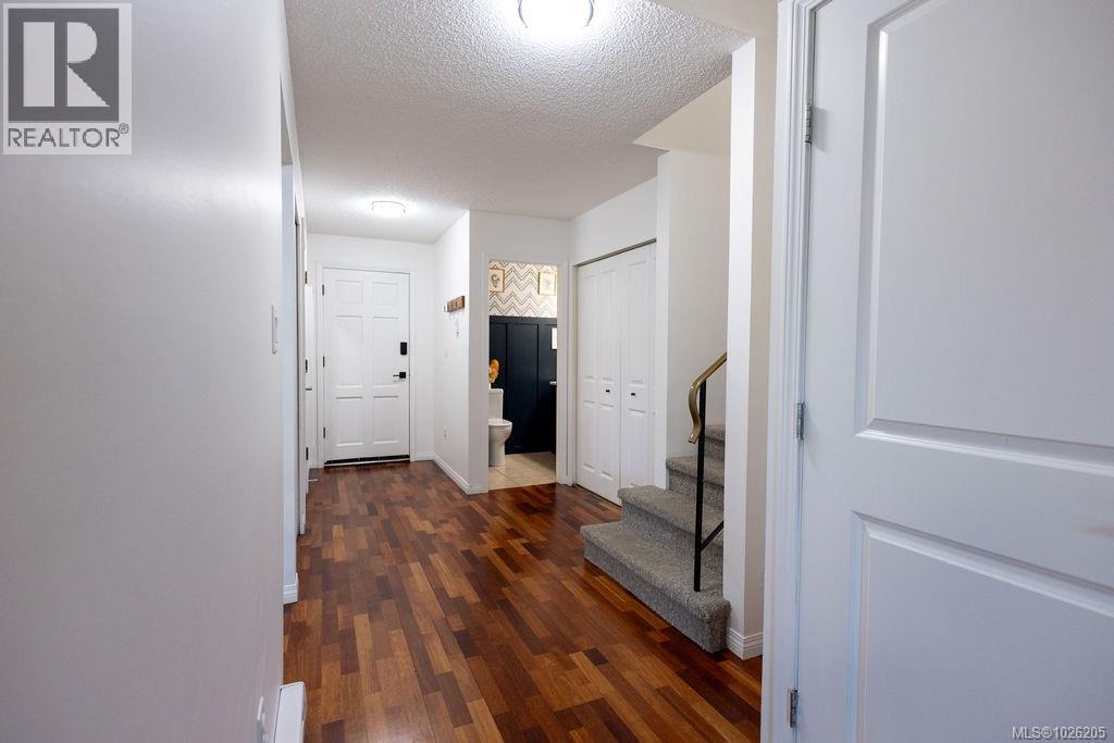 112 3048 Washington Ave