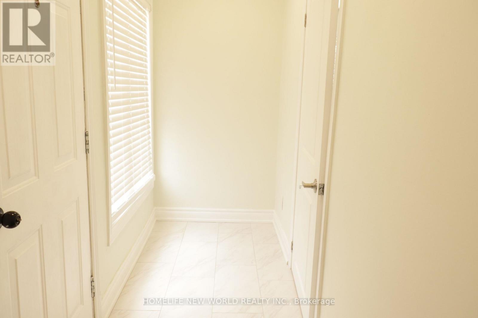UNIT 2 - 291 EULALIE AVENUE