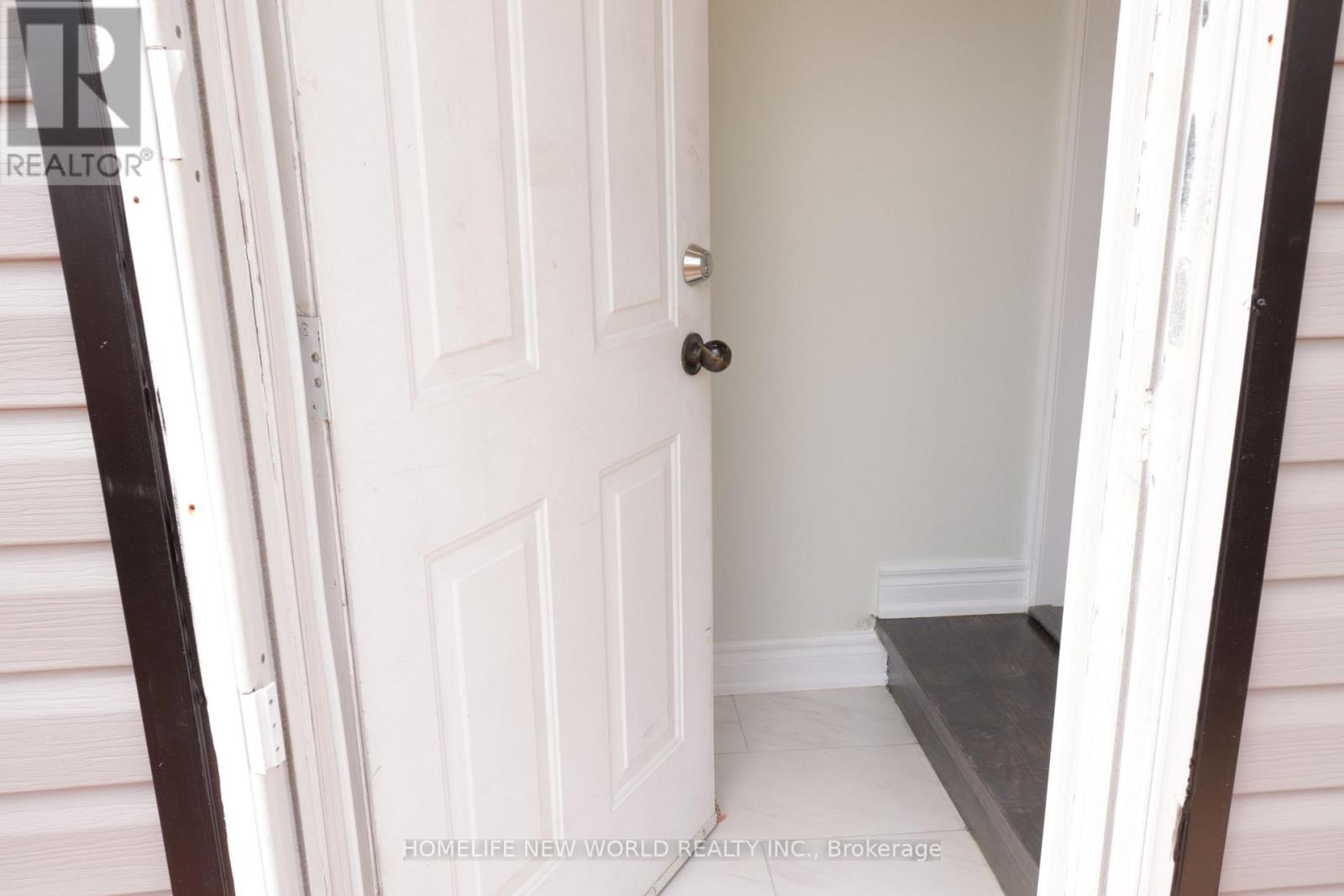 UNIT 2 - 291 EULALIE AVENUE