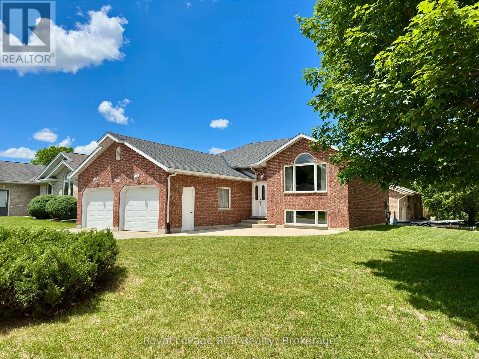 238 4TH STREET CRESCENT