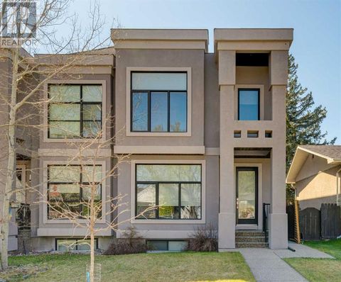 3133 40 Street SW Calgary AB T3H3J8