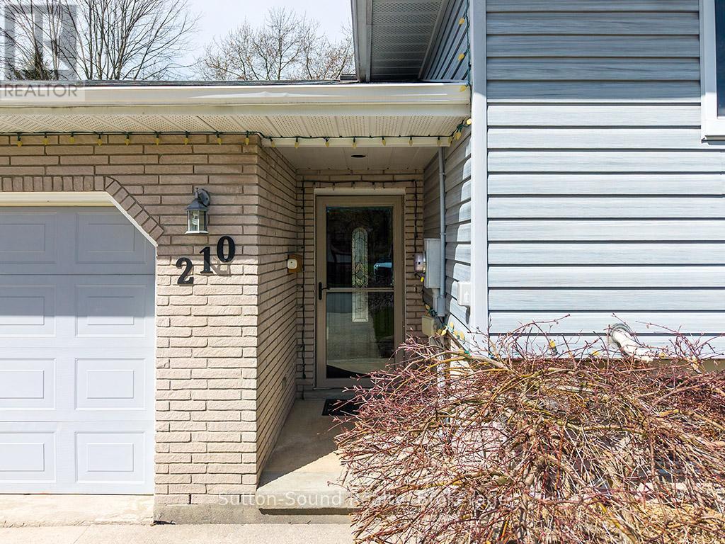 210 5TH A AVENUE W