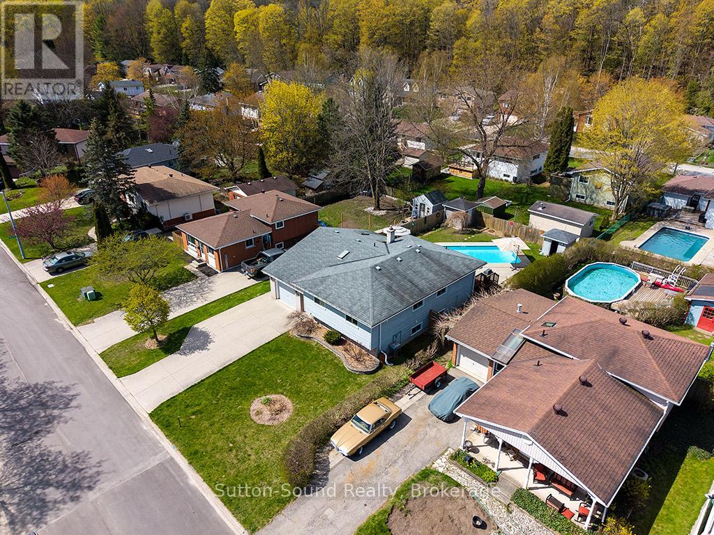 210 5TH A AVENUE W