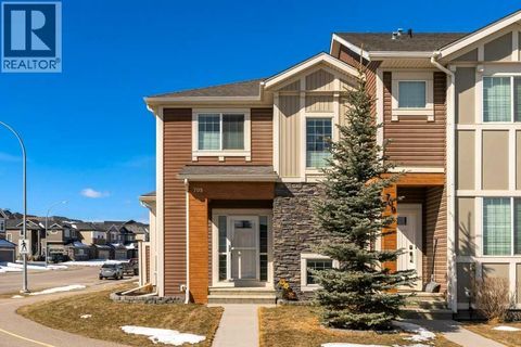 705 Nolan Hill Boulevard NW Calgary AB T3R0V9