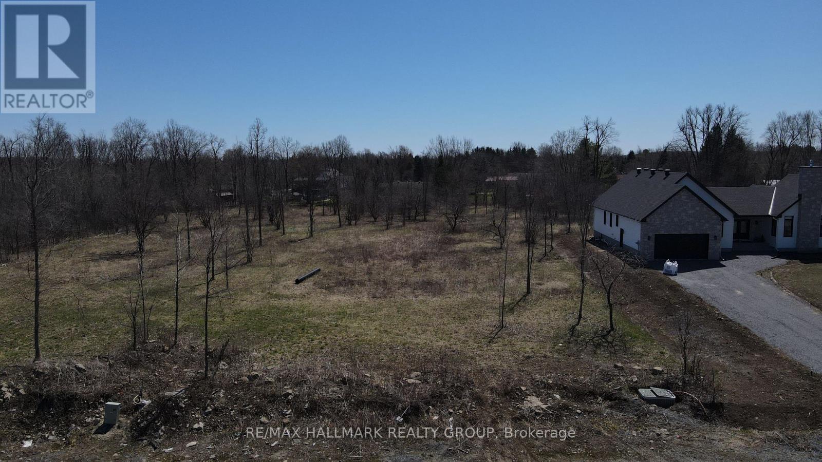 1729 METCALFE FARM DRIVE