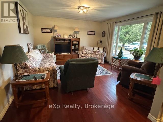 392158 GREY ROAD 109 ROAD