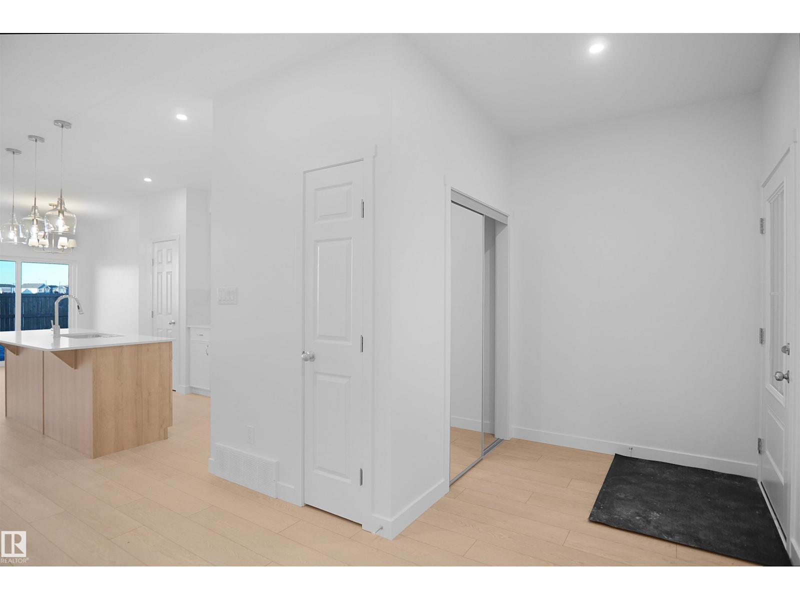 20940 16 AV NW
